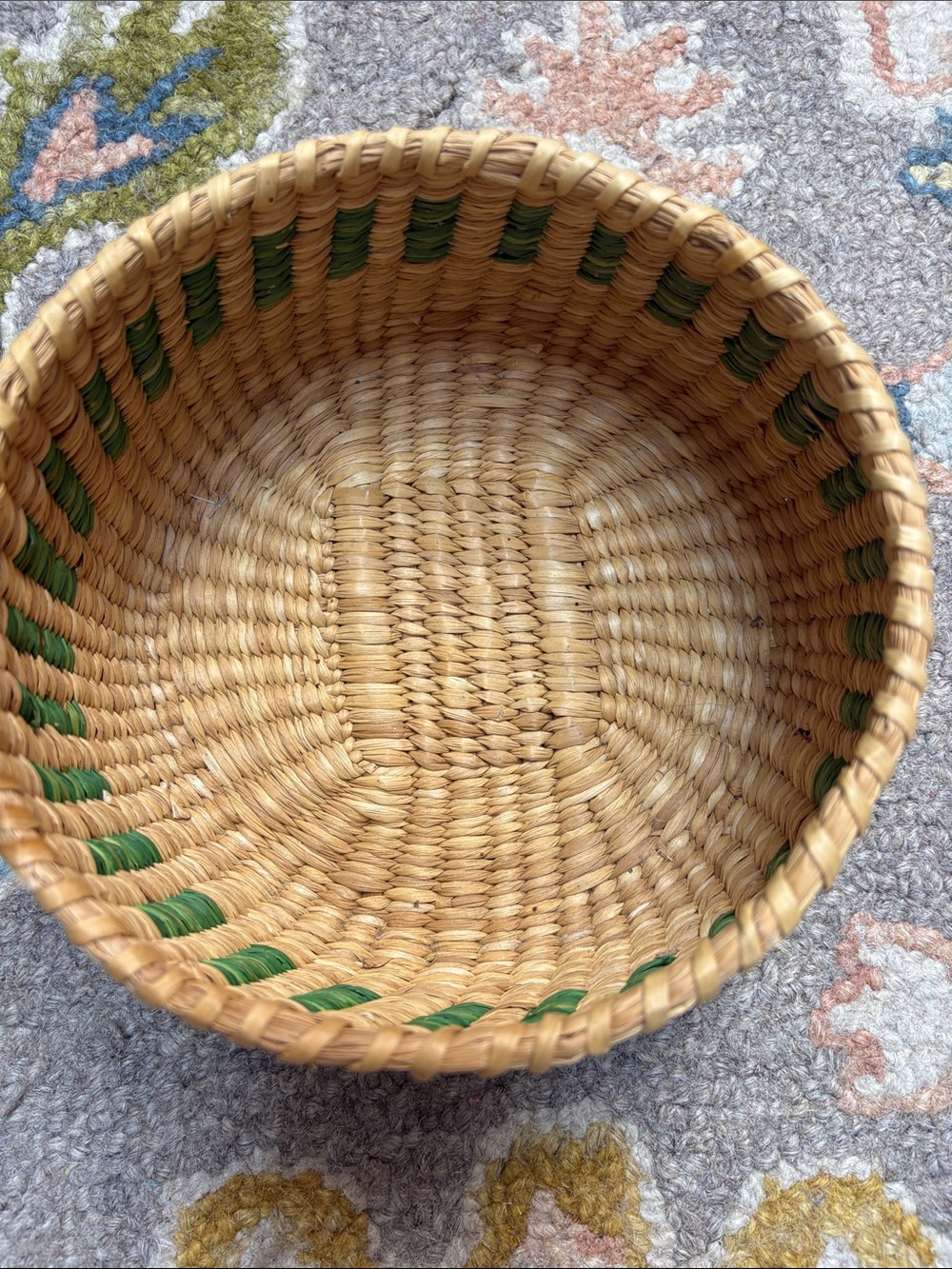 Woven Round Lidded Basket in Natural and Green - Picture 4 of 6